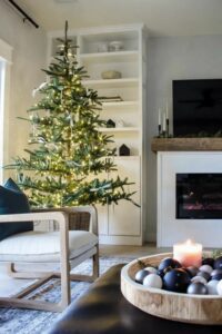 Simple decorated Christmas tree